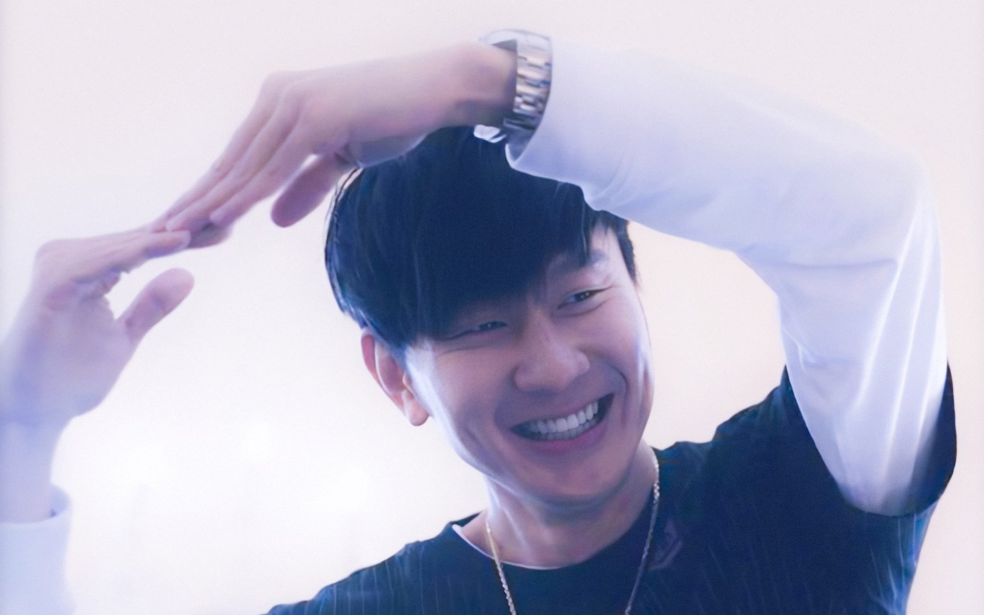 九游app下载中心-贝阿特丽斯·切贝特在巴黎奥运会夺得5000米和10000米金牌，贝切尔特拳王