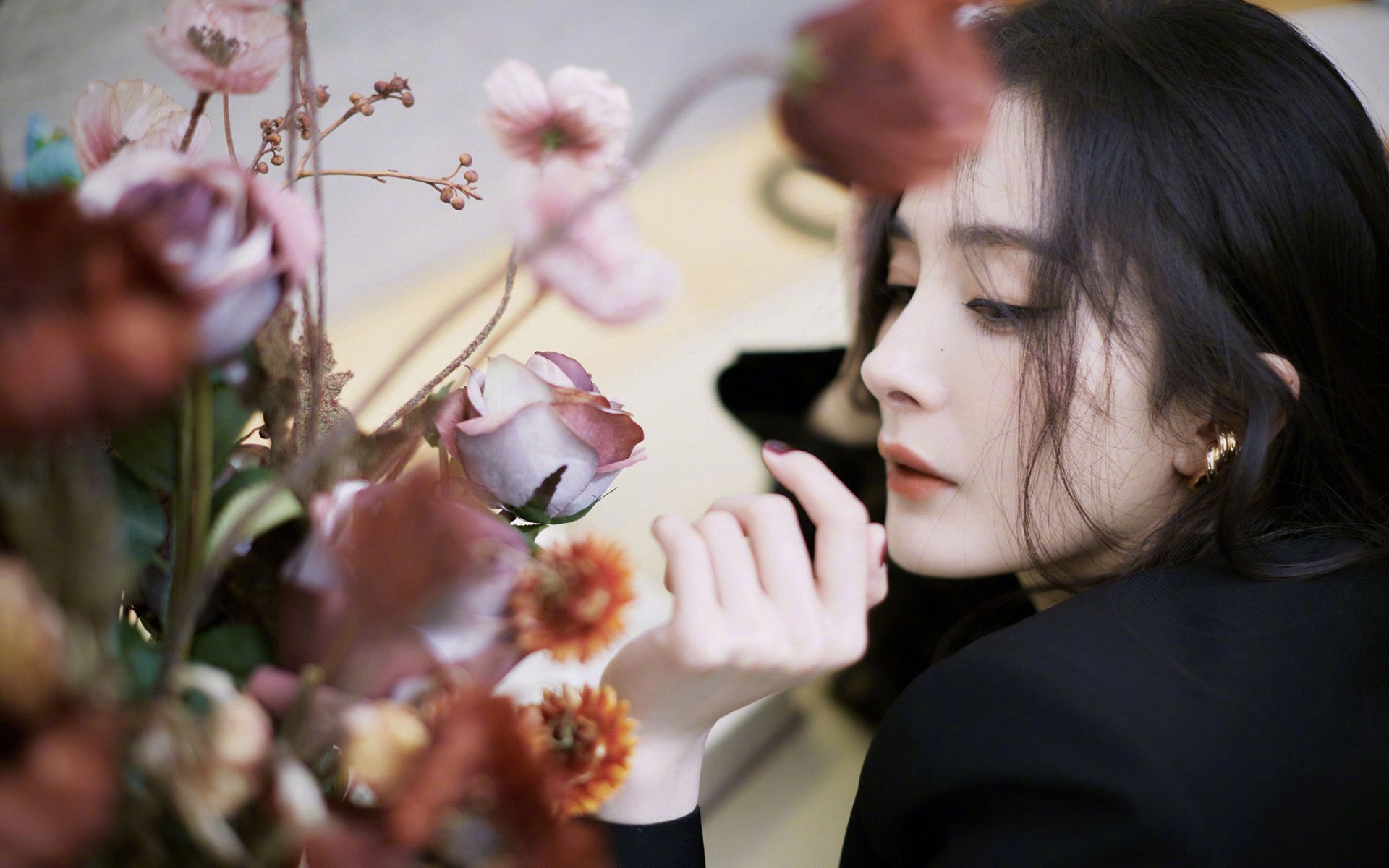 九游官网pc-逆境中的应变拼图：哪些球队策略调整最精彩？