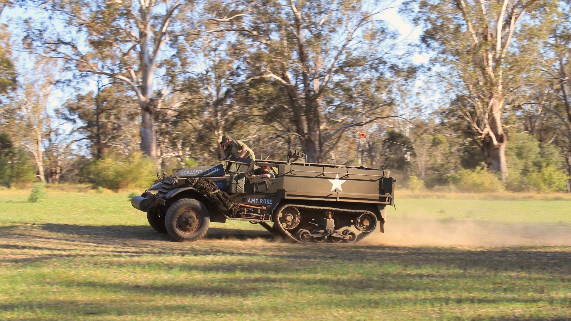 九游（jiuyou.com）游戏-意外游泳比赛突发踩水失误引热议，游泳失误视频