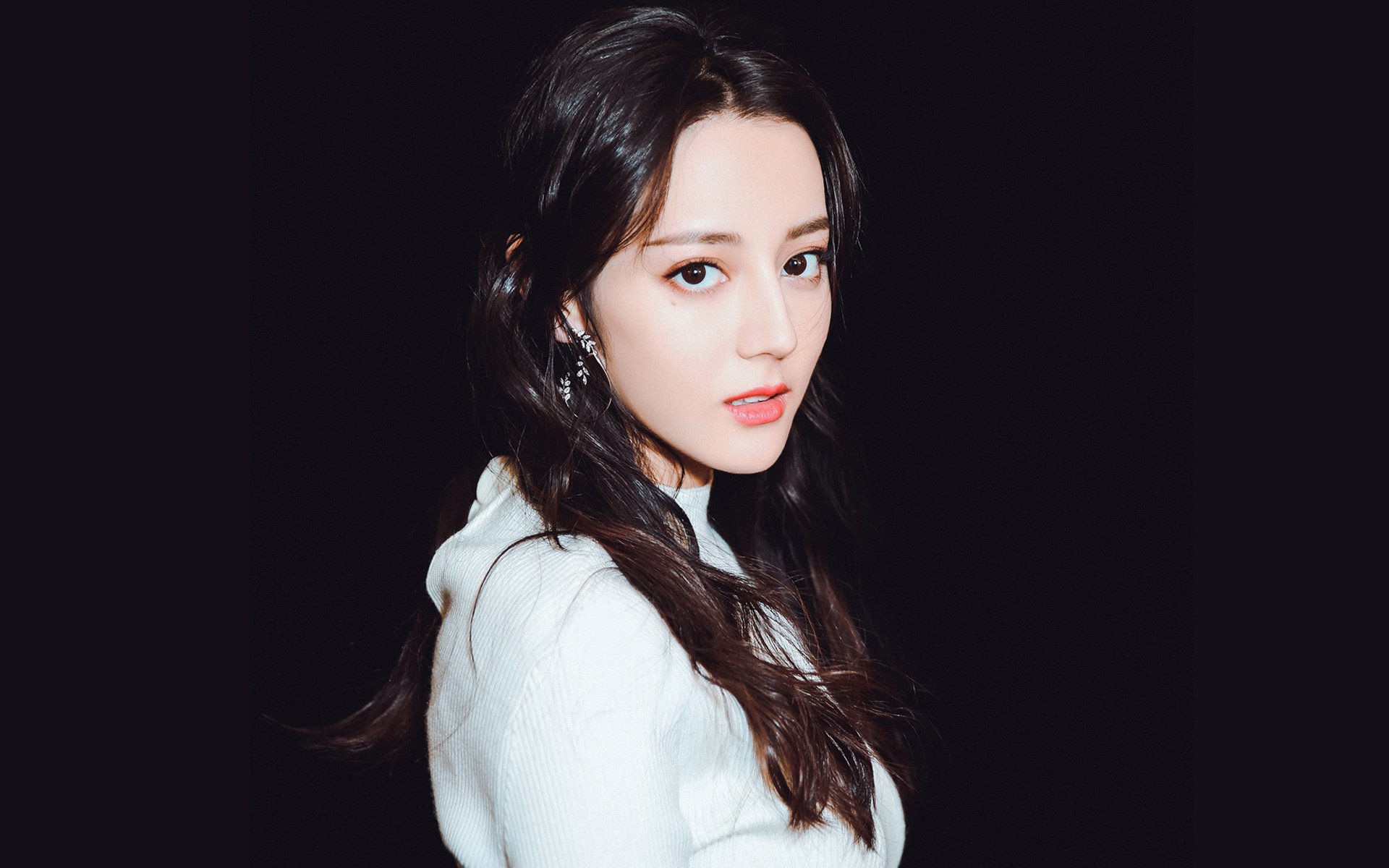 JIUYOU GAMING-马赛前锋连续进球，球队士气高涨，马赛足球队历史最强阵容