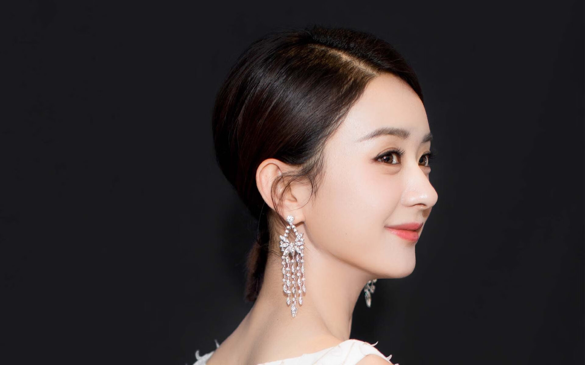 九游电脑版-塞尔维亚女篮在欧洲锦标赛中表现出色，争夺金牌高度目标，塞尔维亚女篮球