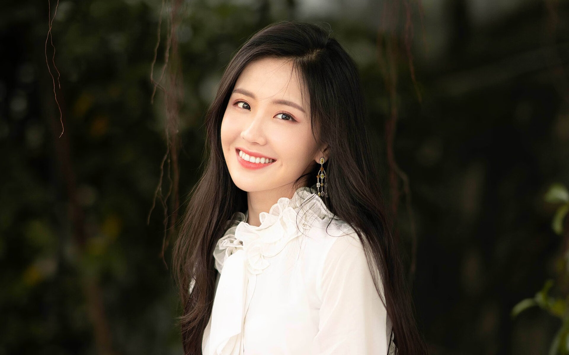 九游APP官网-自由泳短距离韩国选手冲入前列，自由泳韩国教学视频